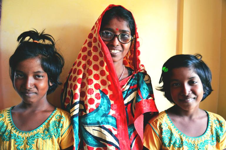amala and her daughters in India edited